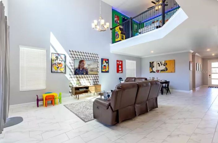 Image No.3-5 Bed House for sale