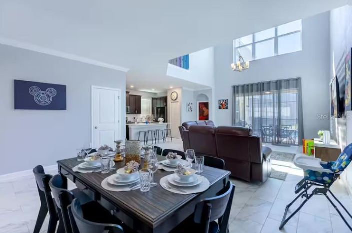 Image No.7-5 Bed House for sale