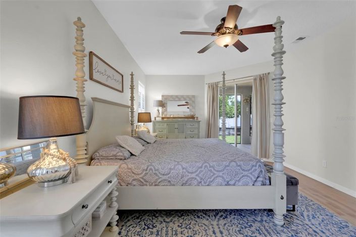 Image No.20-5 Bed House for sale