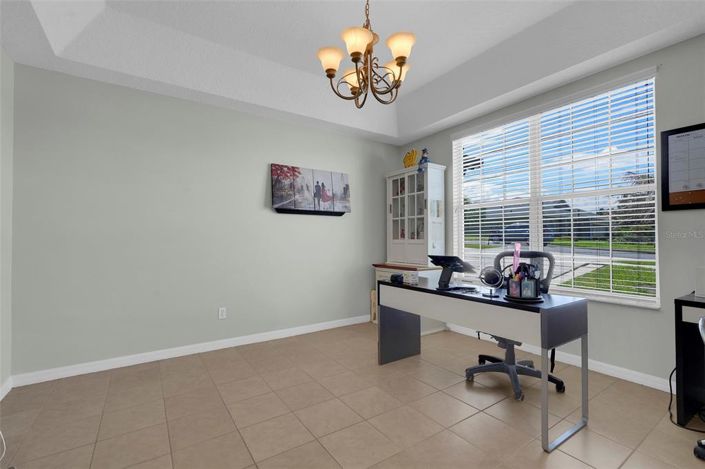 Image No.7-5 Bed House for sale