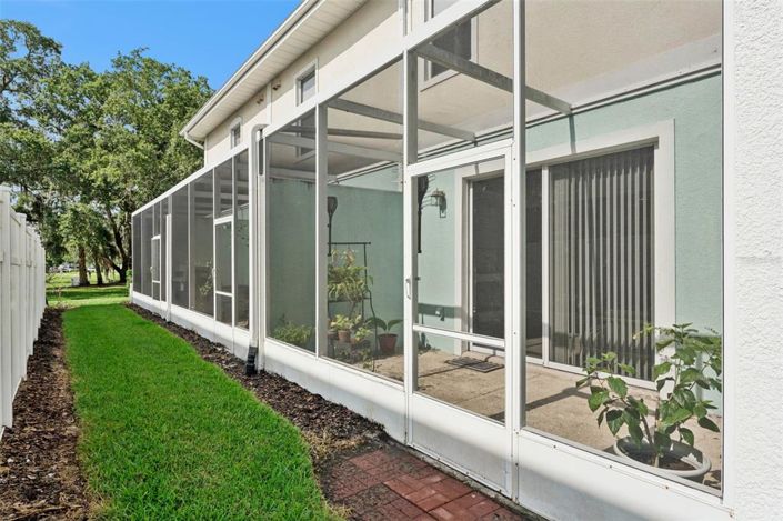 Image No.28-3 Bed Townhouse for sale