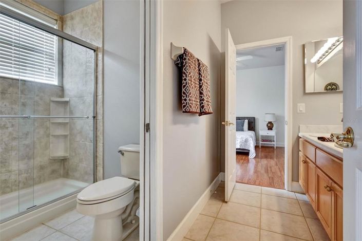 Image No.16-5 Bed House for sale