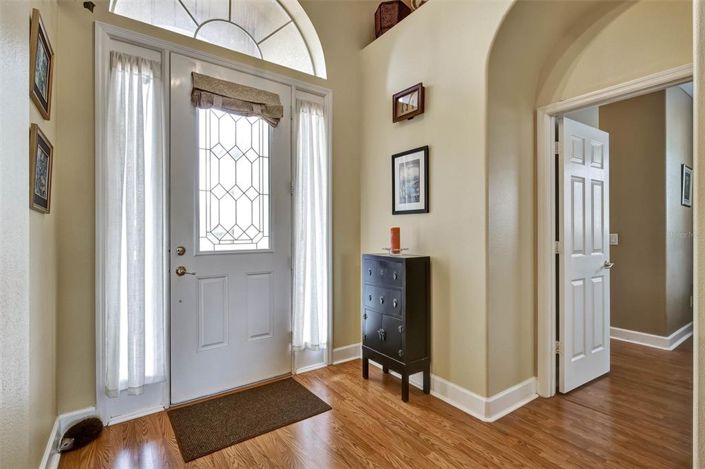 Image No.18-5 Bed House for sale