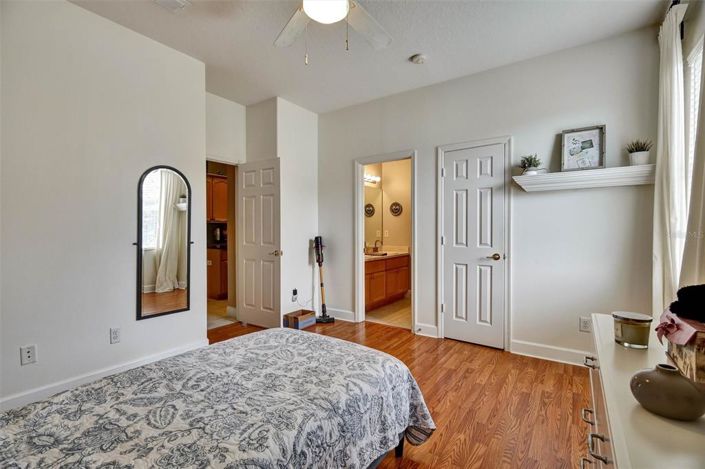 Image No.34-5 Bed House for sale