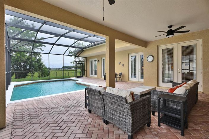 Image No.37-5 Bed House for sale