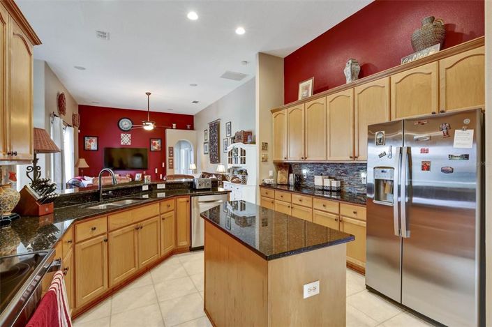 Image No.4-5 Bed House for sale