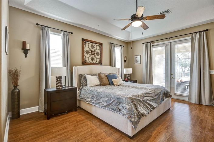 Image No.6-5 Bed House for sale