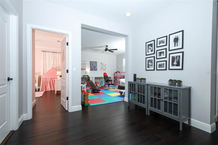 Image No.22-5 Bed House for sale