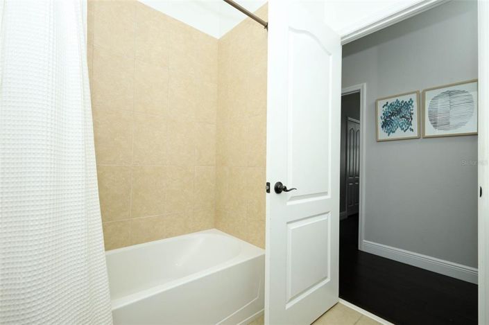 Image No.37-5 Bed House for sale