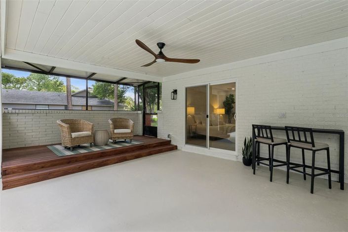 Image No.37-5 Bed House for sale