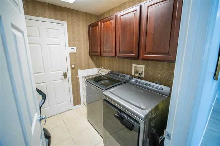 Image No.35-5 Bed House for sale