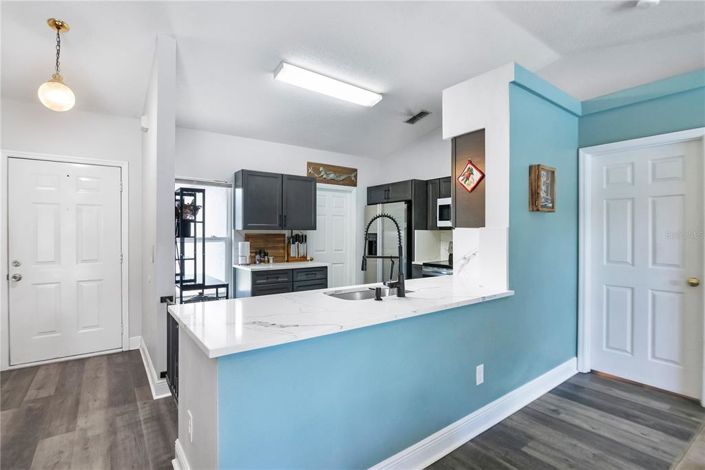 Image No.6-4 Bed House for sale