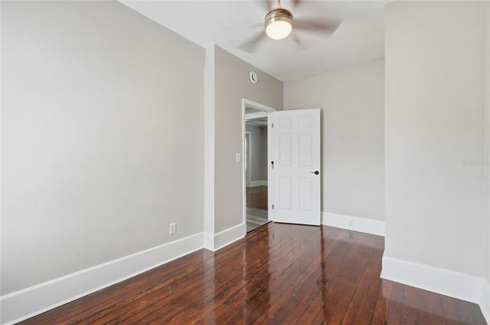 Image No.35-4 Bed House for sale