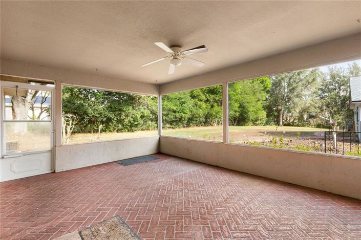 Image No.24-4 Bed House for sale