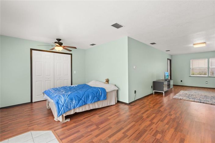 Image No.29-4 Bed House for sale