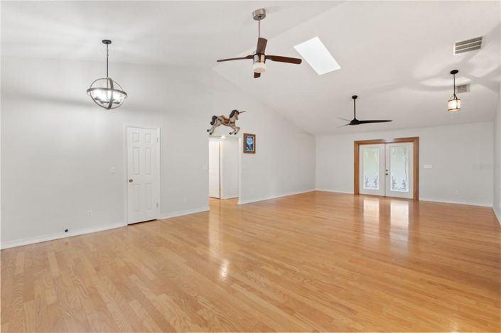 Image No.7-4 Bed House for sale