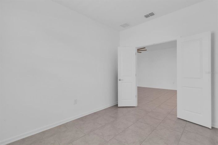 Image No.27-4 Bed House for sale