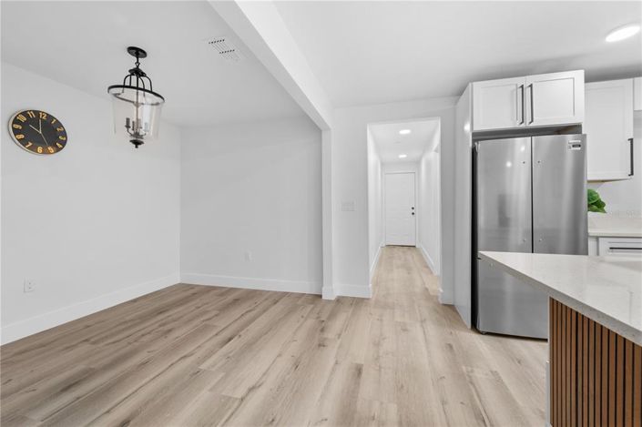 Image No.5-2 Bed House for sale