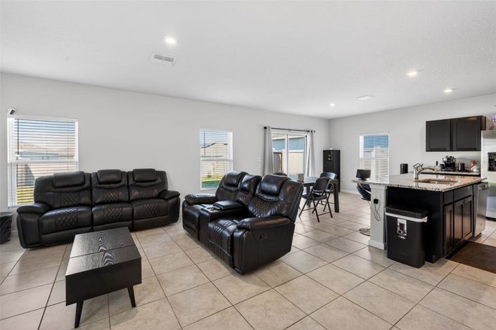 Image No.9-4 Bed House for sale