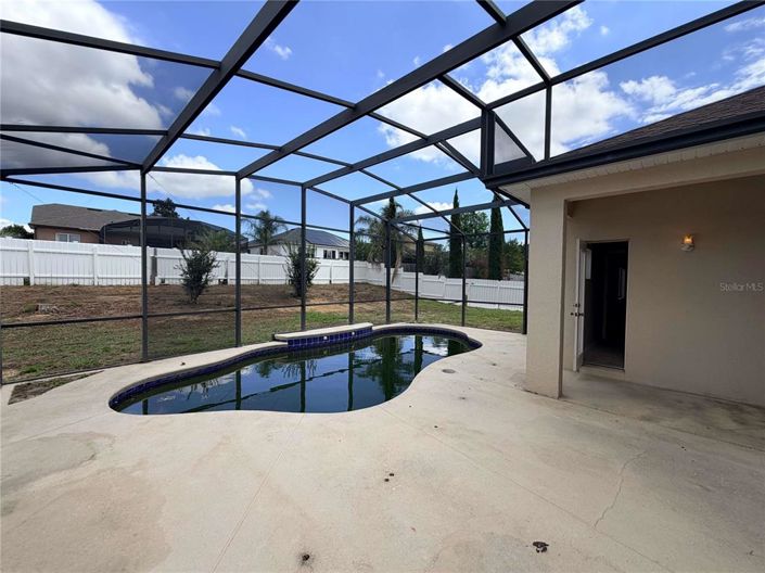 Image No.20-4 Bed House for sale