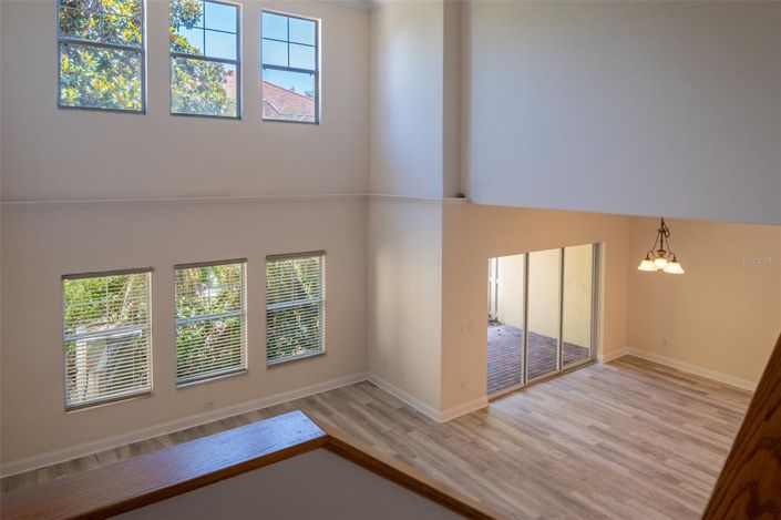 Image No.10-3 Bed Townhouse for sale