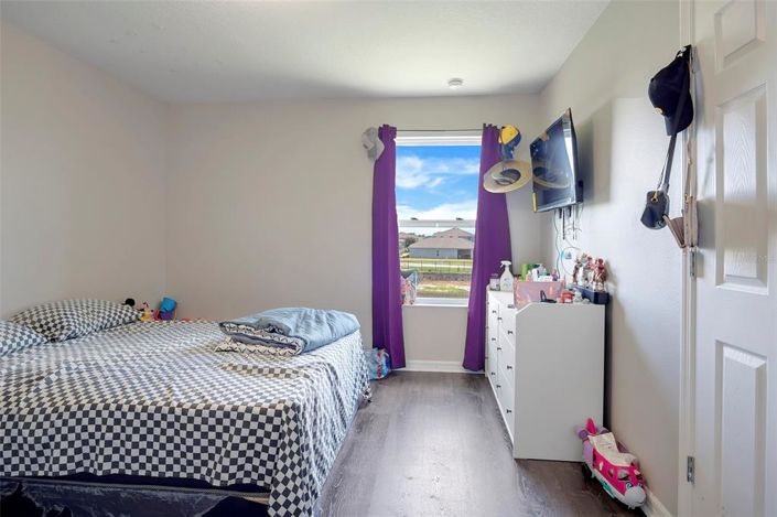 Image No.17-5 Bed House for sale