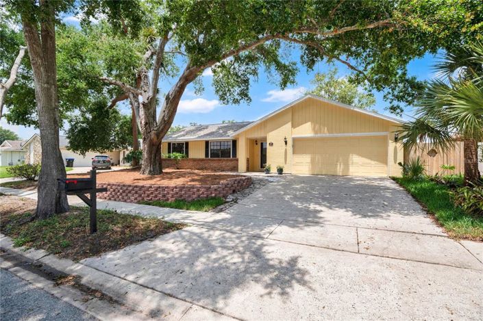 Image No.6-4 Bed House for sale