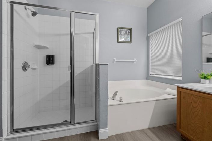 Image No.23-5 Bed House for sale