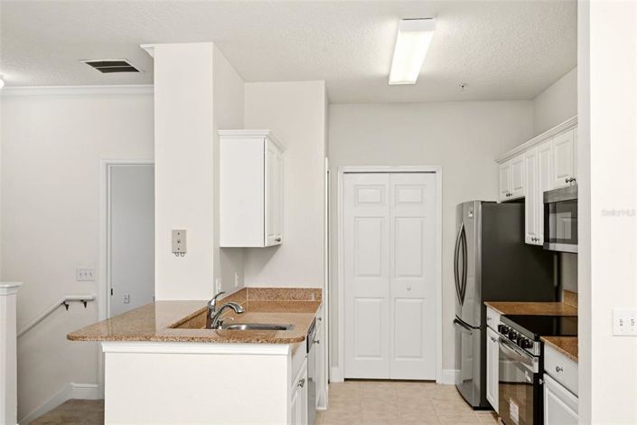 Image No.25-3 Bed Apartment for sale