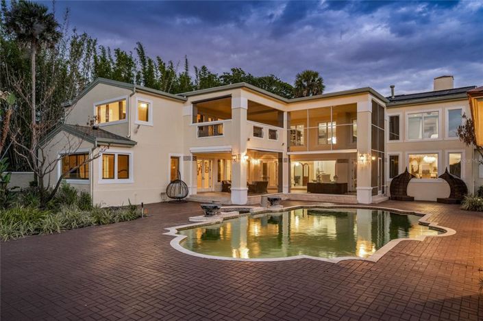 Image No.41-10 Bed House for sale