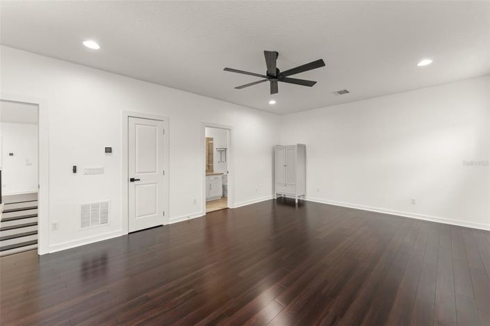 Image No.31-5 Bed House for sale