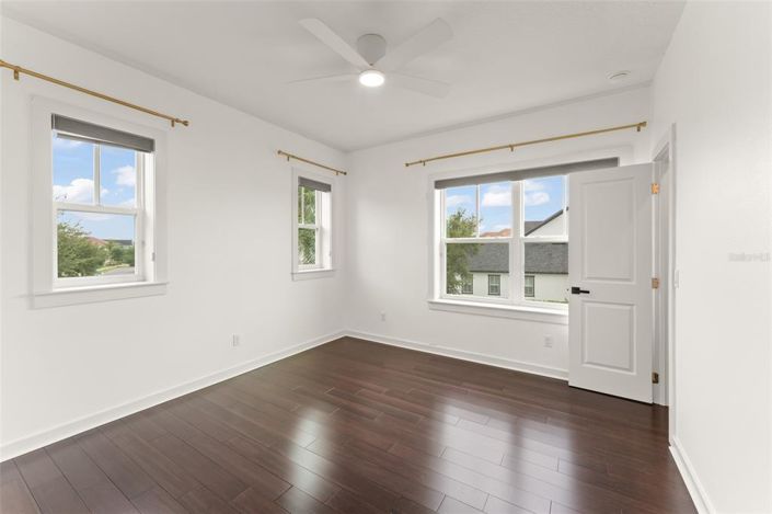 Image No.32-5 Bed House for sale