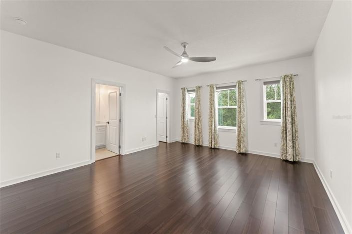 Image No.33-5 Bed House for sale