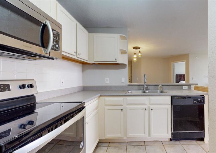 Image No.10-2 Bed Apartment for sale