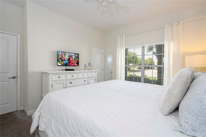 Image No.18-4 Bed Townhouse for sale