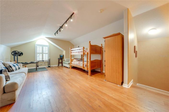Image No.41-4 Bed House for sale