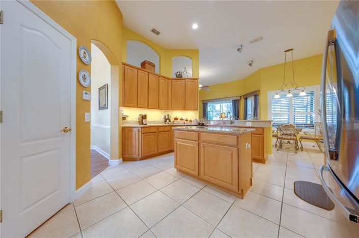 Image No.44-4 Bed House for sale