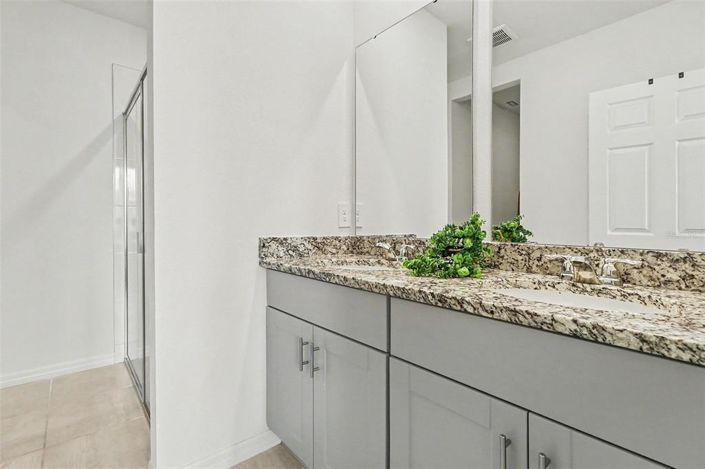 Image No.23-3 Bed House for sale
