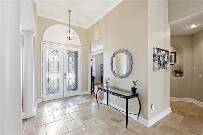 Image No.2-5 Bed House for sale
