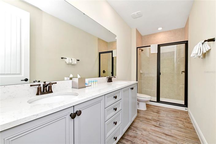 Image No.5-4 Bed Townhouse for sale