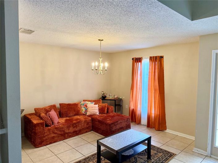 Image No.33-4 Bed House for sale