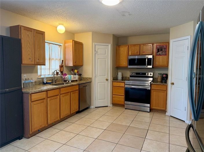 Image No.35-4 Bed House for sale
