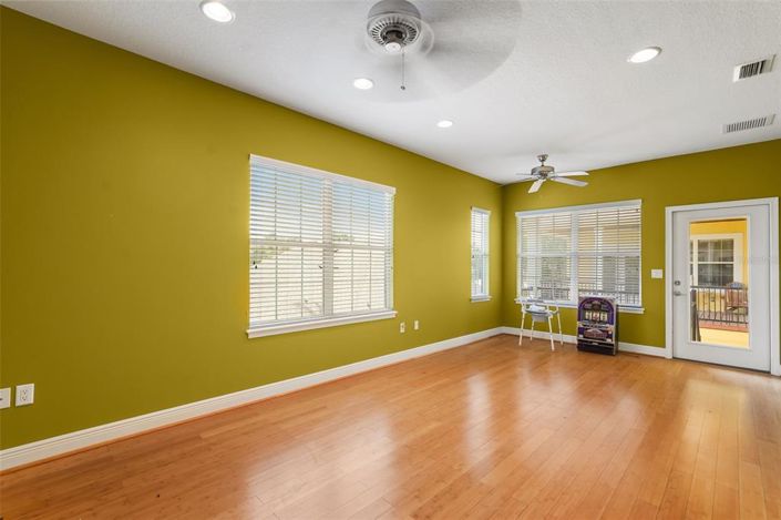 Image No.31-5 Bed House for sale