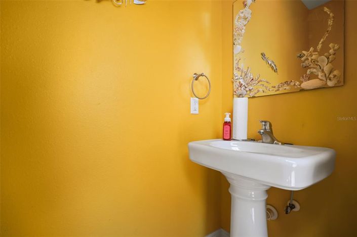 Image No.43-5 Bed House for sale