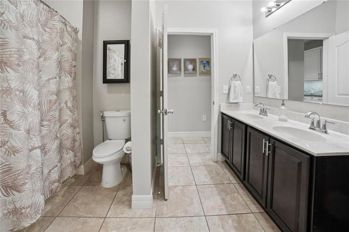 Image No.17-4 Bed House for sale