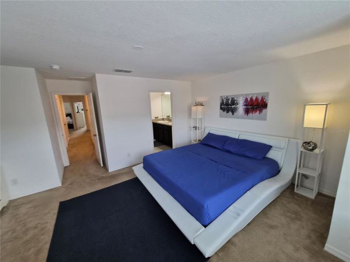 Image No.33-4 Bed Townhouse for sale