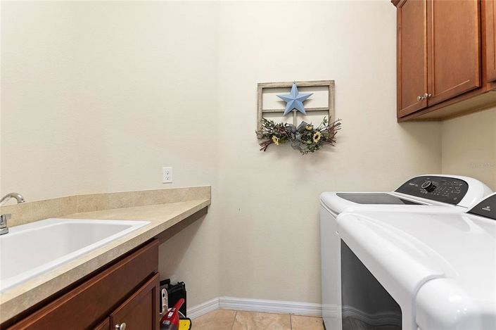 Image No.34-3 Bed House for sale