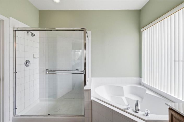 Image No.17-5 Bed House for sale