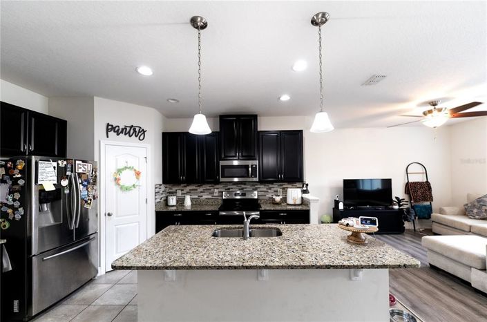 Image No.3-3 Bed House for sale