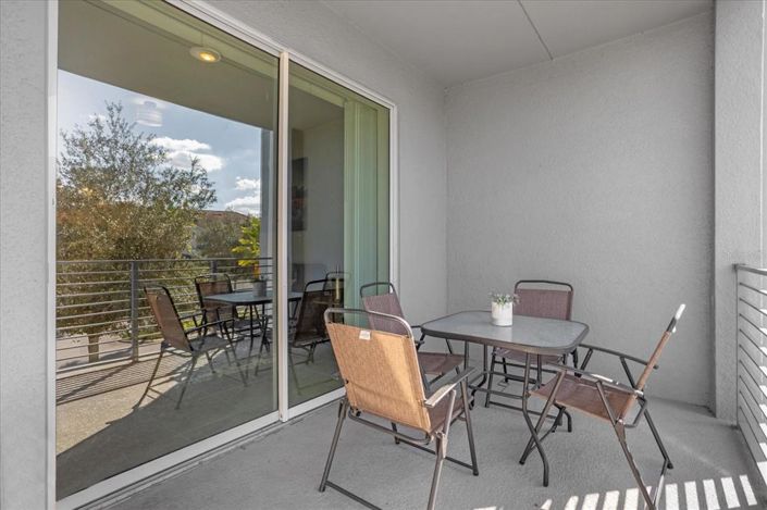 Image No.25-2 Bed House for sale